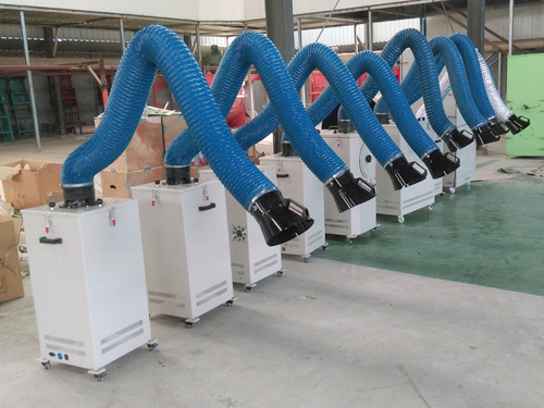 單臂(bi)焊煙(yan)塵淨(jing)化器(qi)