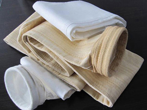 唐山(shan)玻纖(xian)針刺(ci)氈除(chu)塵布(bu)袋